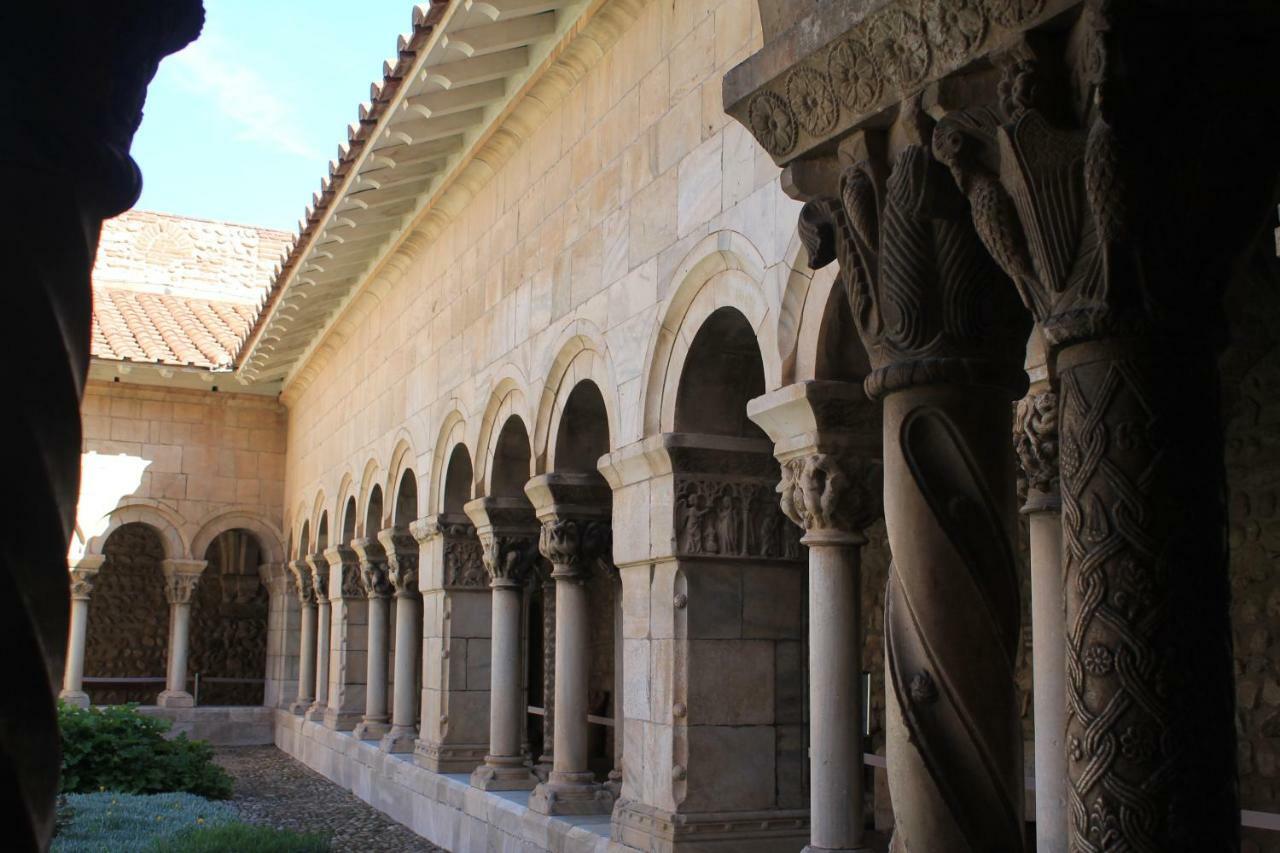 Maison Au Pied De La Cathedrale Elne Buitenkant foto