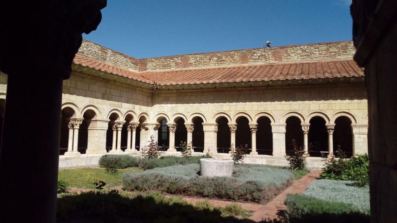Maison Au Pied De La Cathedrale Elne Buitenkant foto
